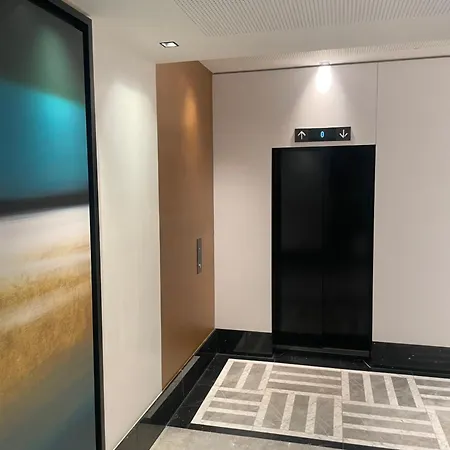 Belle Dans Un Bel Immeuble Suresnes